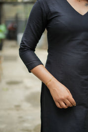 Black Straight Kurta Set for Women Elegant Solid Ethnic Wear