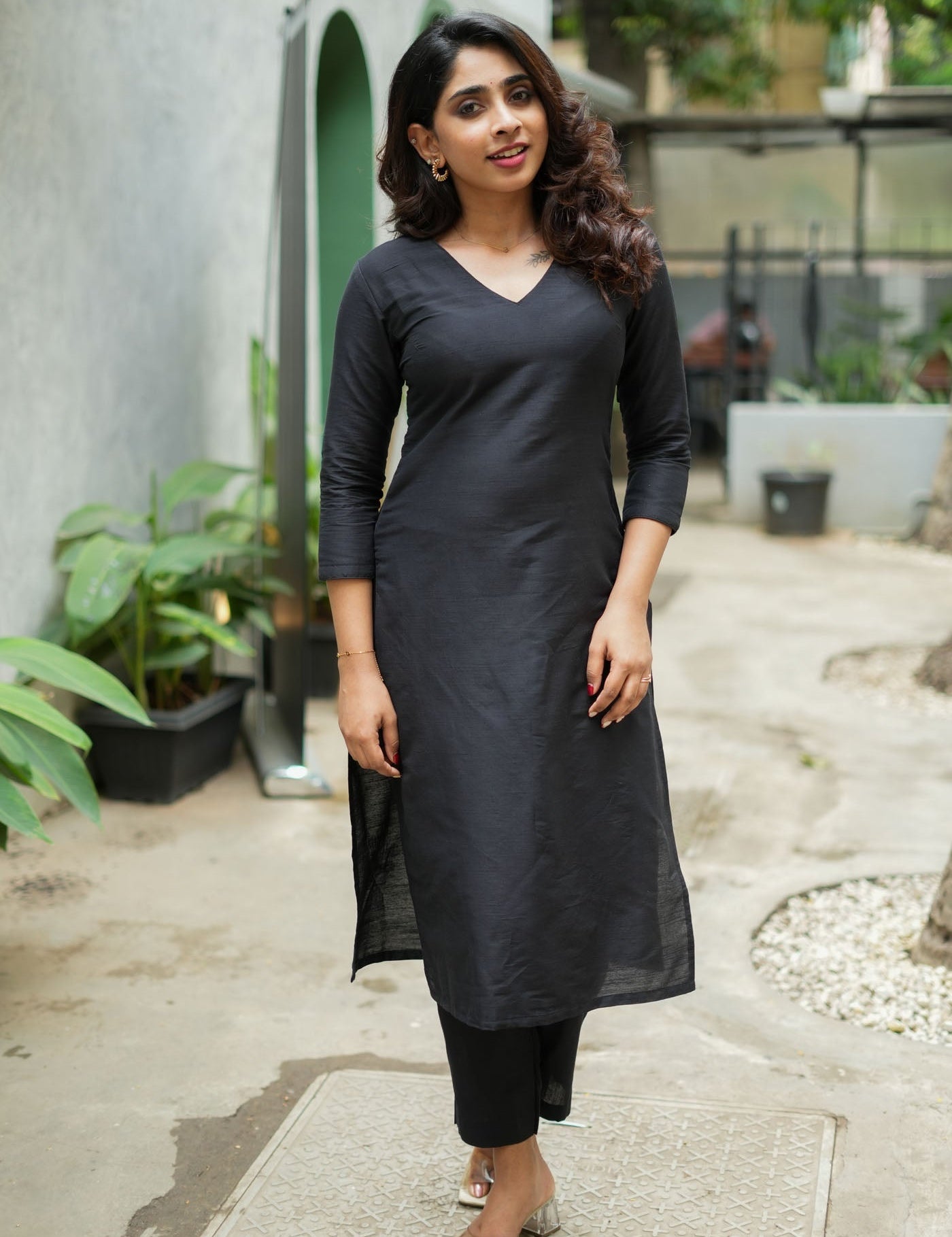 the-hand-stitch-designer-kurta-set-gown-lattest-kurtis_428.jpg