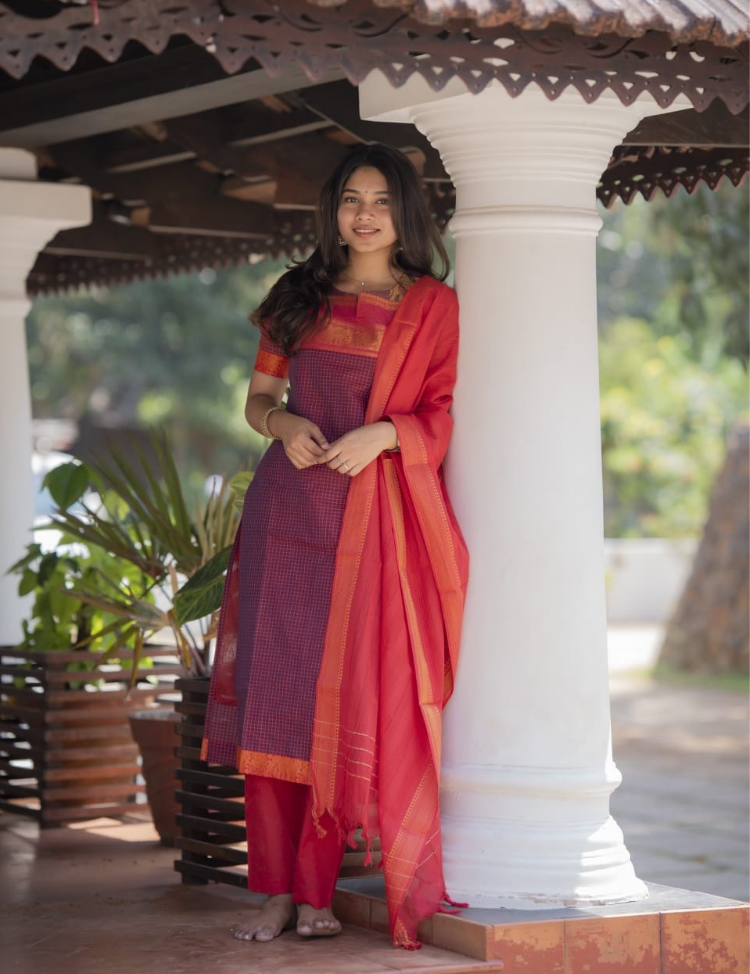 the-hand-stitch-designer-kurta-set-gown-lattest-kurtis_48.png