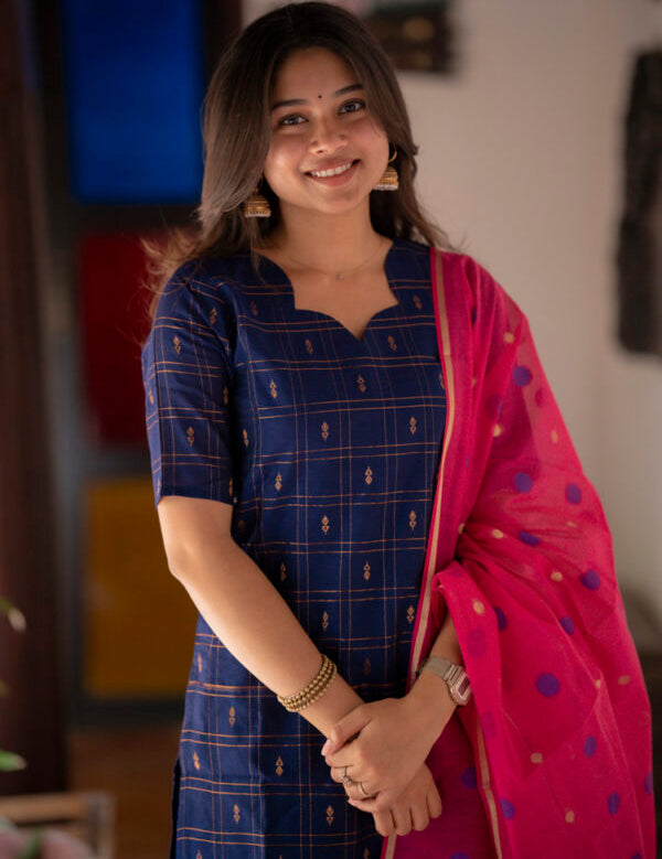 the-hand-stitch-designer-kurta-set-gown-lattest-kurtis_502.jpg