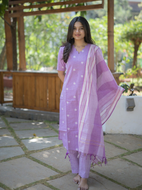 Lavender Handwoven Kurta Set with Striped Dupatta for Women Elegant Ethnic Wear