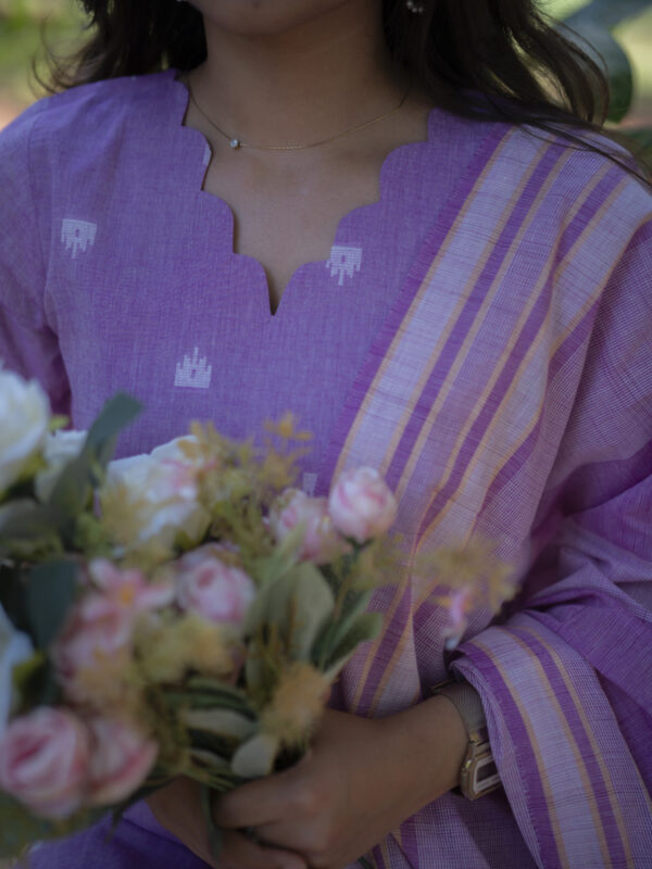 Lavender Handwoven Kurta Set with Striped Dupatta for Women Elegant Ethnic Wear
