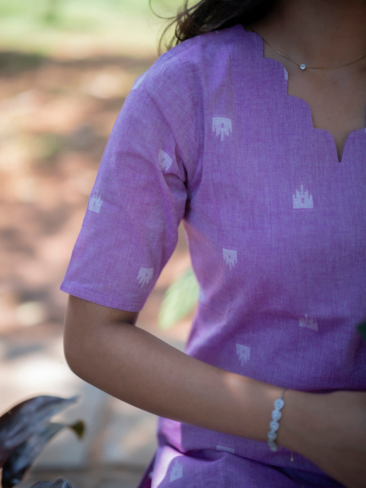 Lavender Handwoven Kurta Set with Striped Dupatta for Women Elegant Ethnic Wear