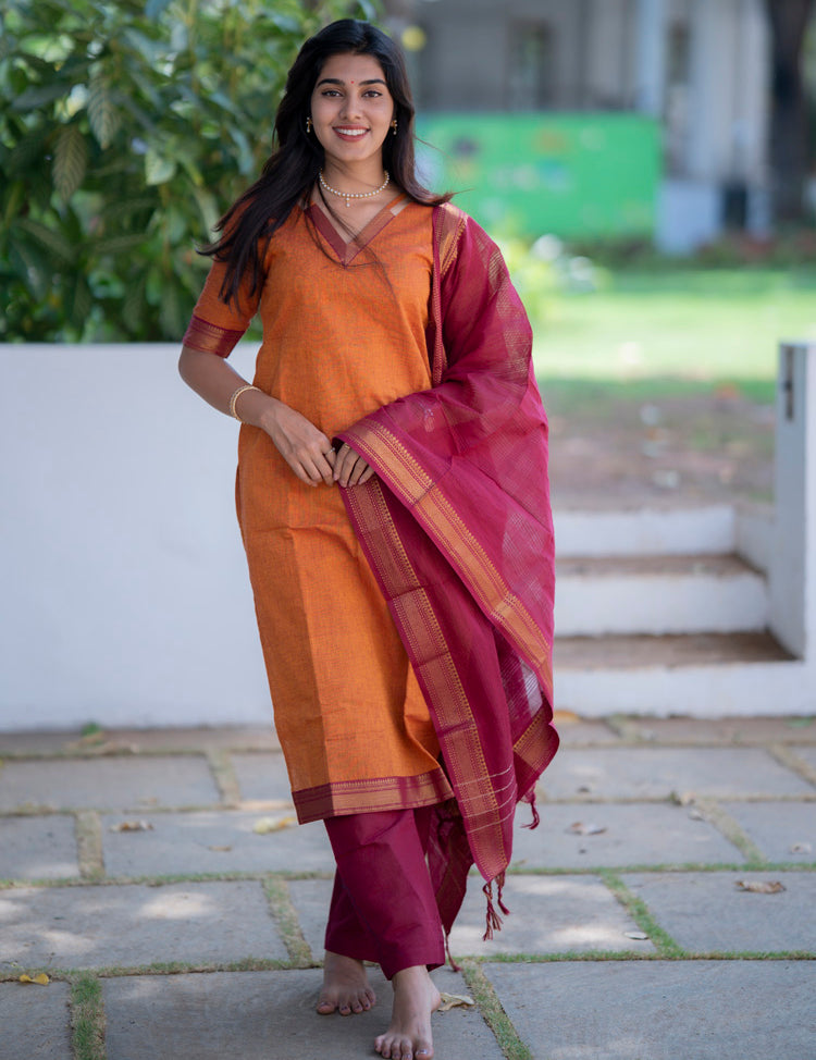 the-hand-stitch-designer-kurta-set-gown-lattest-kurtis_529.jpg