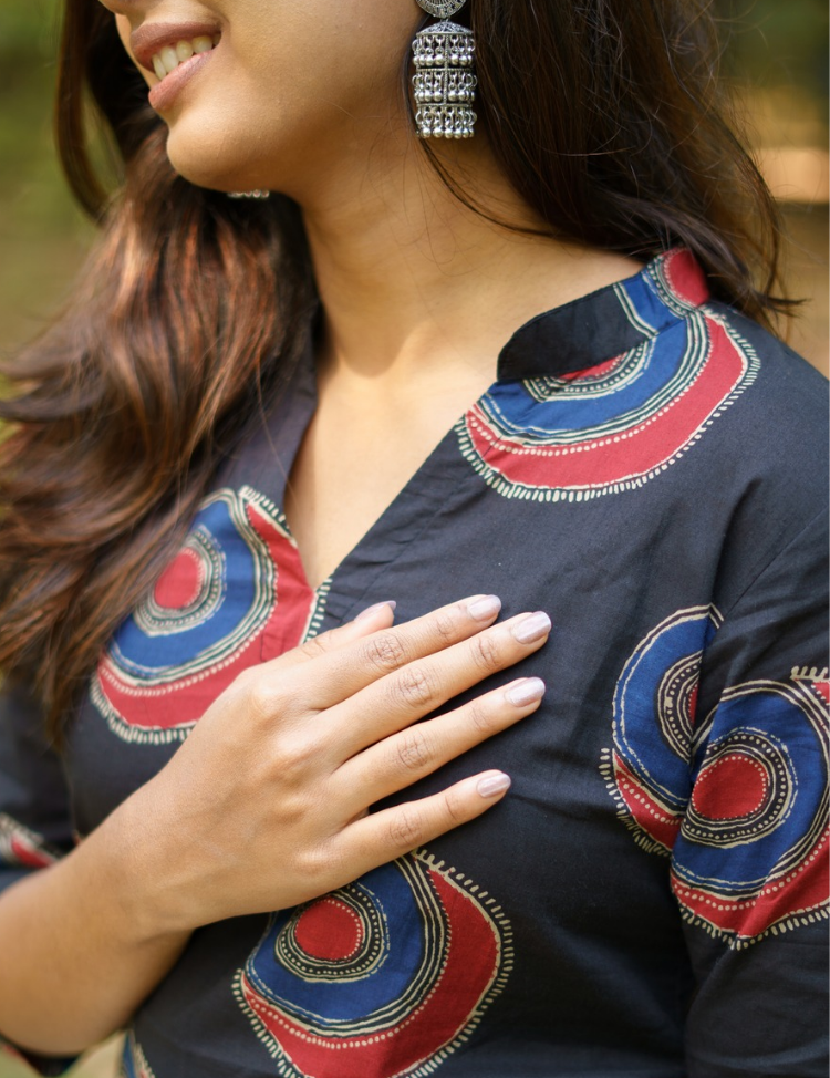 the-hand-stitch-designer-kurta-set-gown-lattest-kurtis_54.png