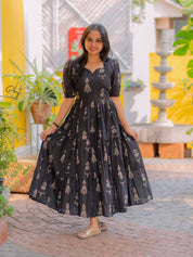 Midnight Charm Printed Maxi Dress for Women Elegant Black Flared Gown