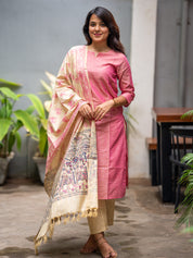 Pink Kurta Pant Set with Traditional Printed Dupatta for Women Elegant Ethnic Wear
