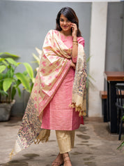 Pink Kurta Pant Set with Traditional Printed Dupatta for Women Elegant Ethnic Wear
