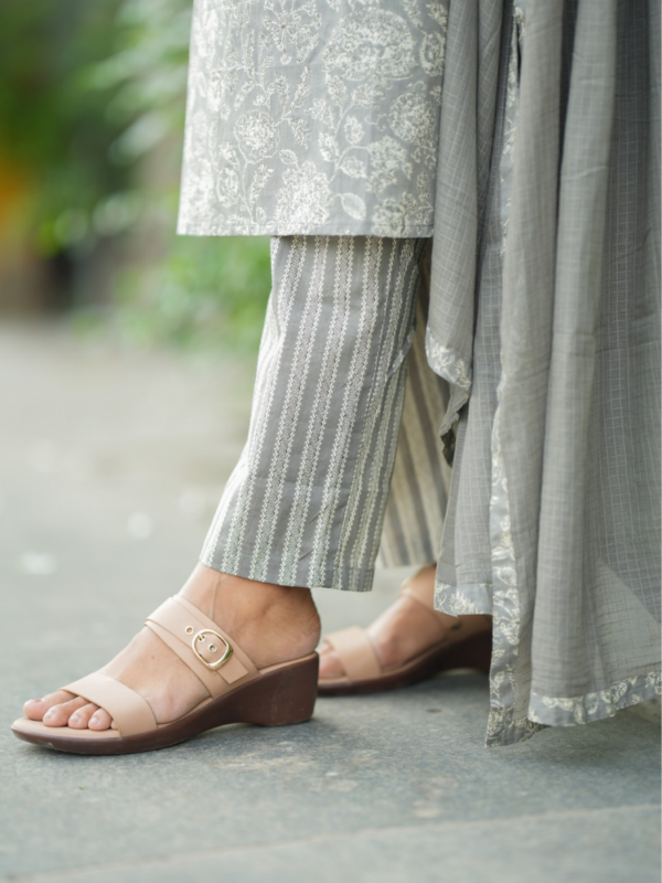 Silver Mist Embroidered Kurta Set for Women Elegant Grey Ethnic Wear