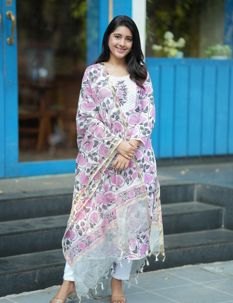the-hand-stitch-designer-kurta-set-gown-lattest-kurtis_613.jpg