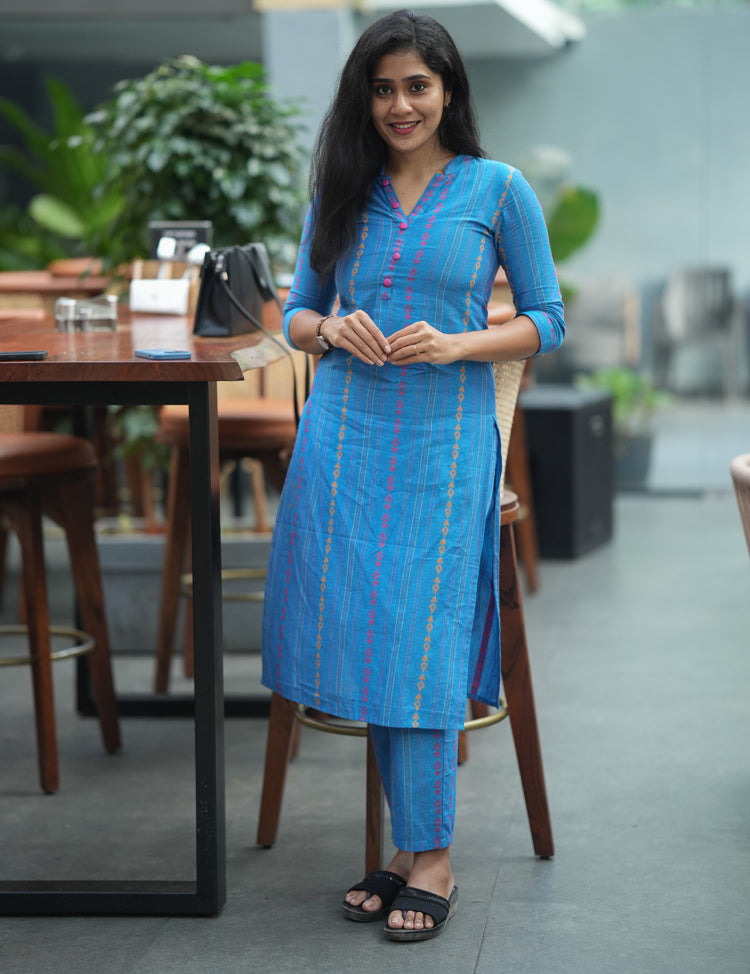 the-hand-stitch-designer-kurta-set-gown-lattest-kurtis_632.jpg