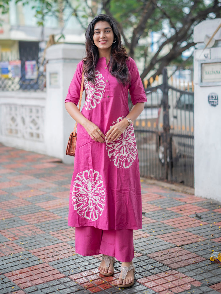 Fuchsia Floral Printed Kurta Set for Women Stylish Casual Ethnic Wear