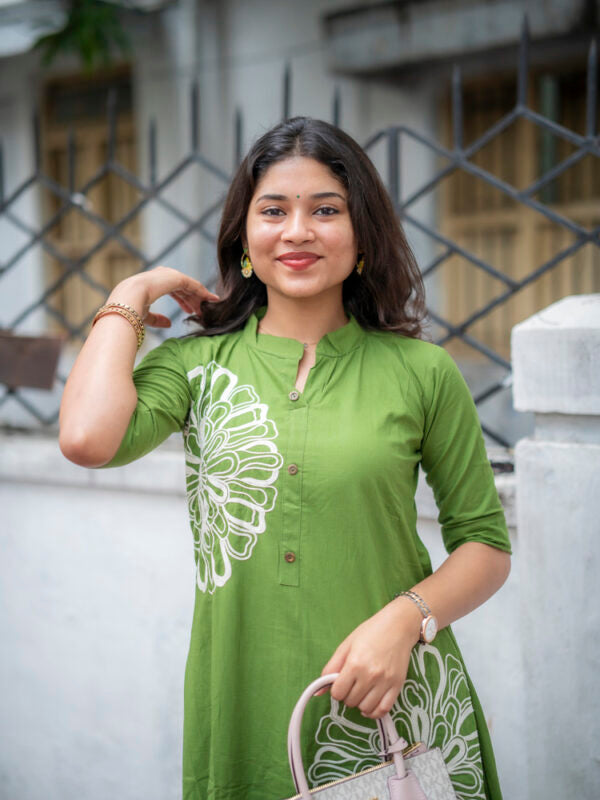 Olive Green Floral Printed Kurta Set for Women Elegant Casual Ethnic Wear
