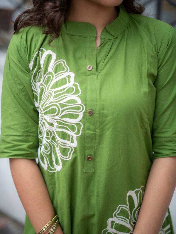 Olive Green Floral Printed Kurta Set for Women Elegant Casual Ethnic Wear