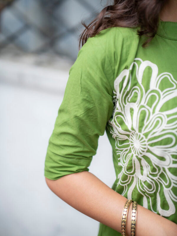 Olive Green Floral Printed Kurta Set for Women Elegant Casual Ethnic Wear