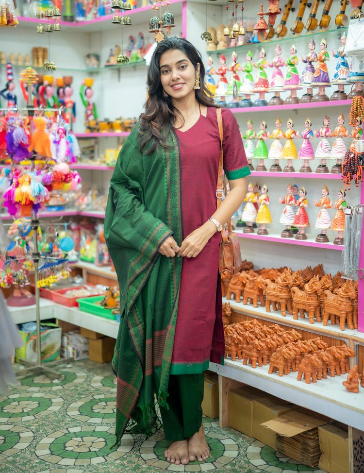 the-hand-stitch-designer-kurta-set-gown-lattest-kurtis_737.jpg