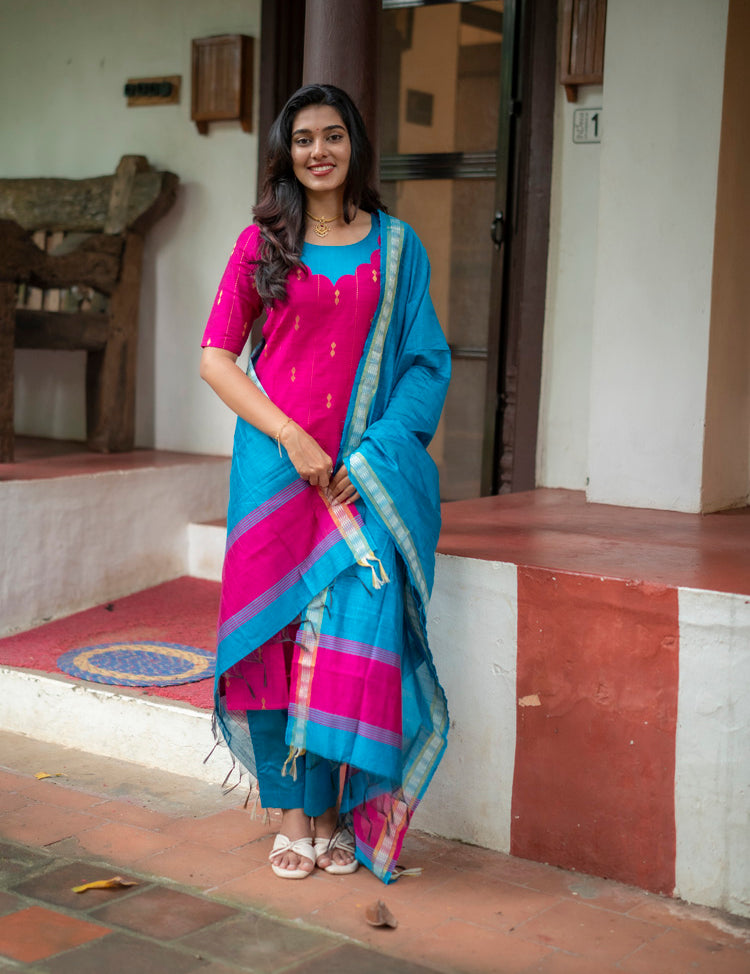 the-hand-stitch-designer-kurta-set-gown-lattest-kurtis_831.jpg
