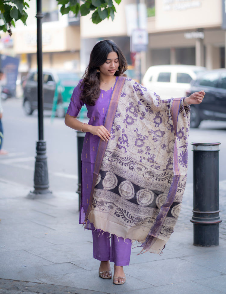 the-hand-stitch-designer-kurta-set-gown-lattest-kurtis_877.jpg