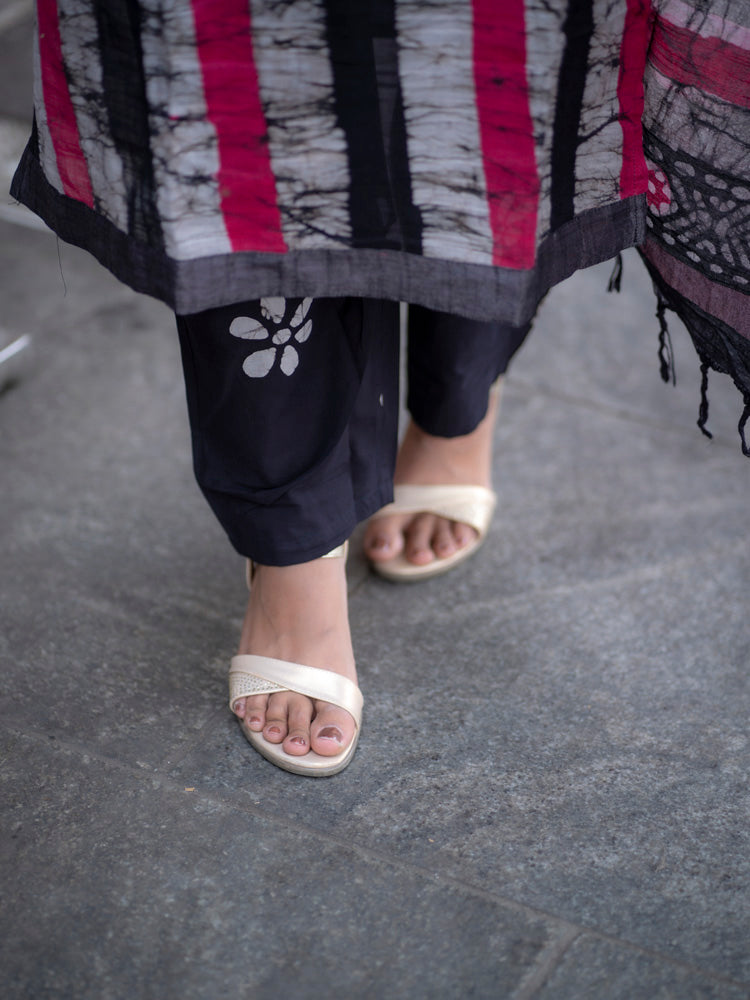Black Printed Kurta Set with Artisan Dupatta for Women Modern Ethnic Wear