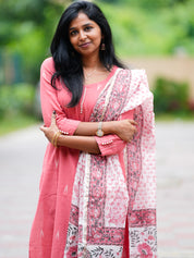 Pink Cotton Kurta Set with Floral Printed Dupatta for Women Elegant Everyday Ethnic Wear